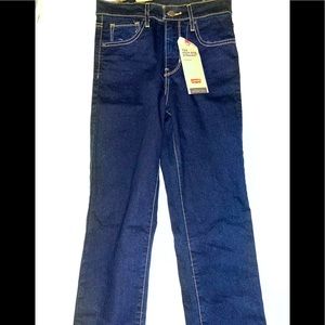 Levi’s high rise straight jeans. Dark wash size 26